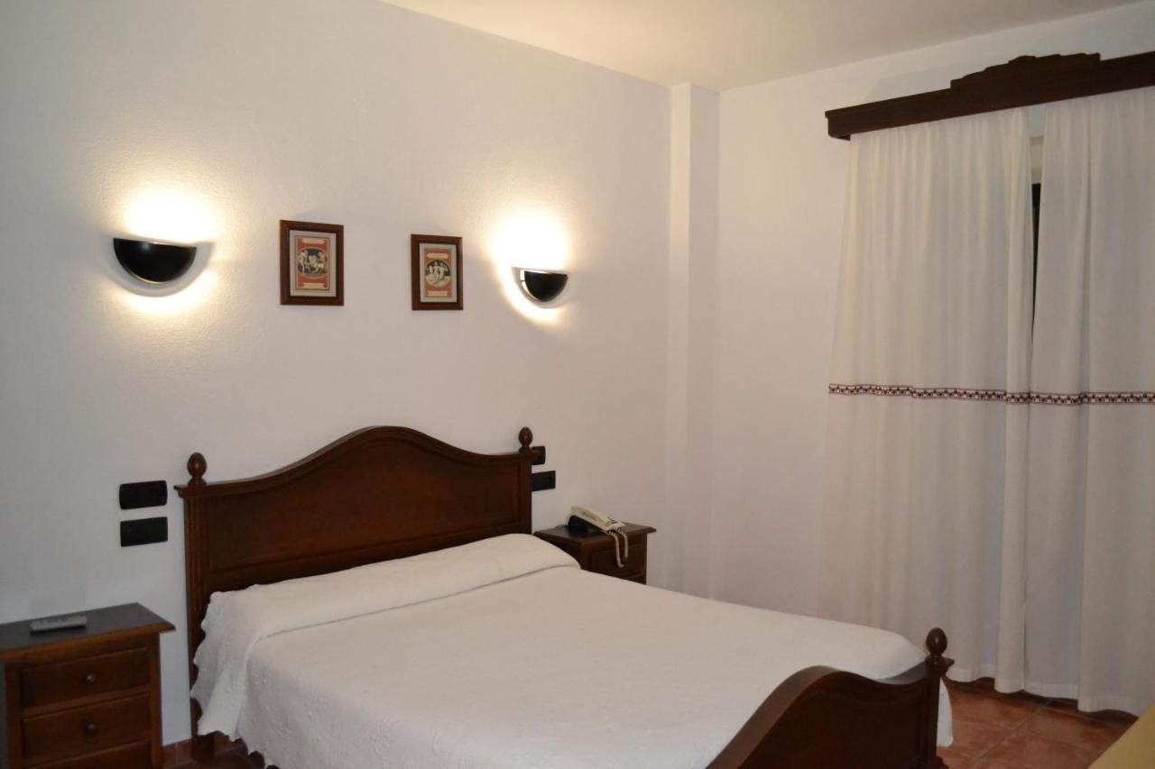 Rincon Del Abade Hotel Encinasola Buitenkant foto